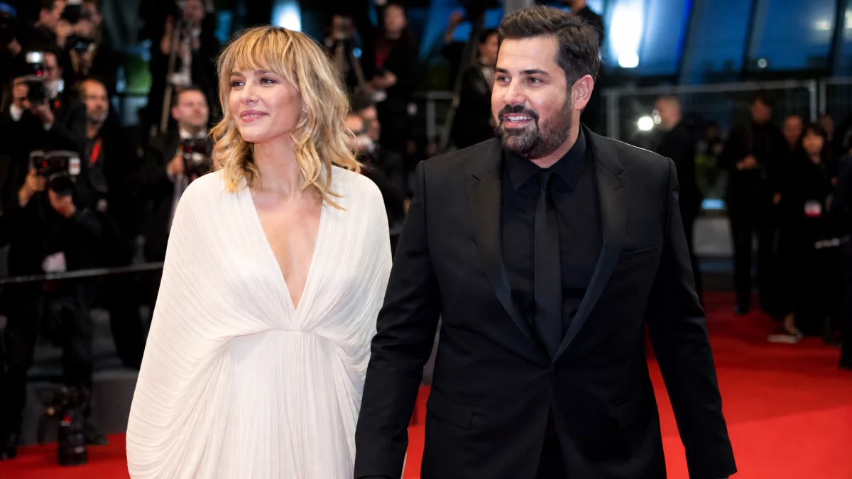 Kim Higelin et Artus à Cannes : nouvelle apparition remarquée du duo, entre élégance et complicité